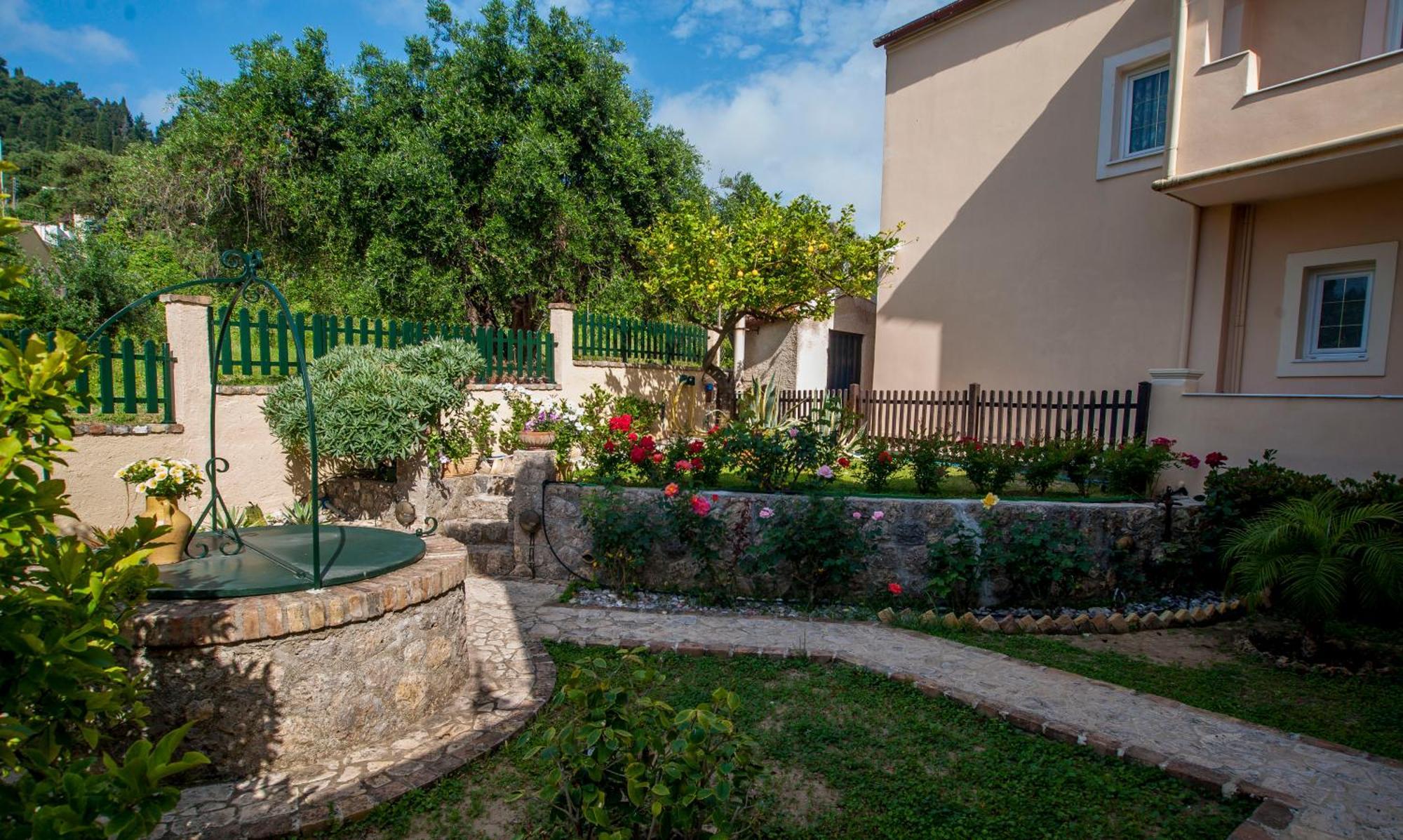 Villa Romantica Perama  Extérieur photo