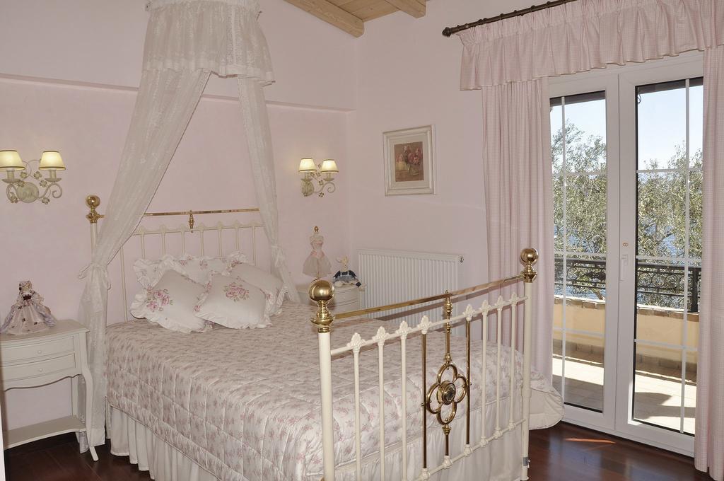 Villa Romantica Perama  Chambre photo
