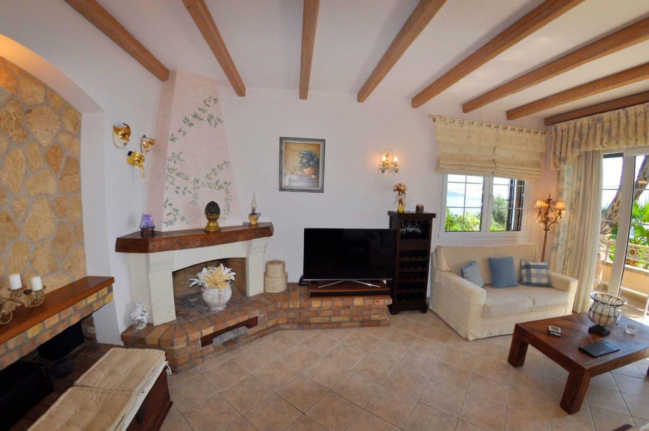 Villa Romantica Perama  Extérieur photo
